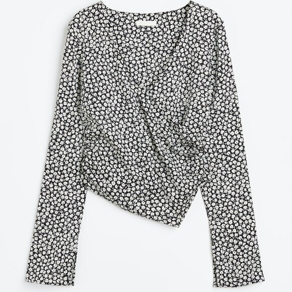 H&M Satin Wrap Blouse in Cream - Picture 3 of 4